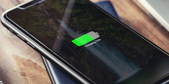  iPhone gegenseitig laden
